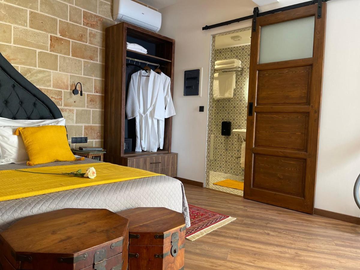 Utopia Luxury Suites - Old Town Rhodes City Buitenkant foto