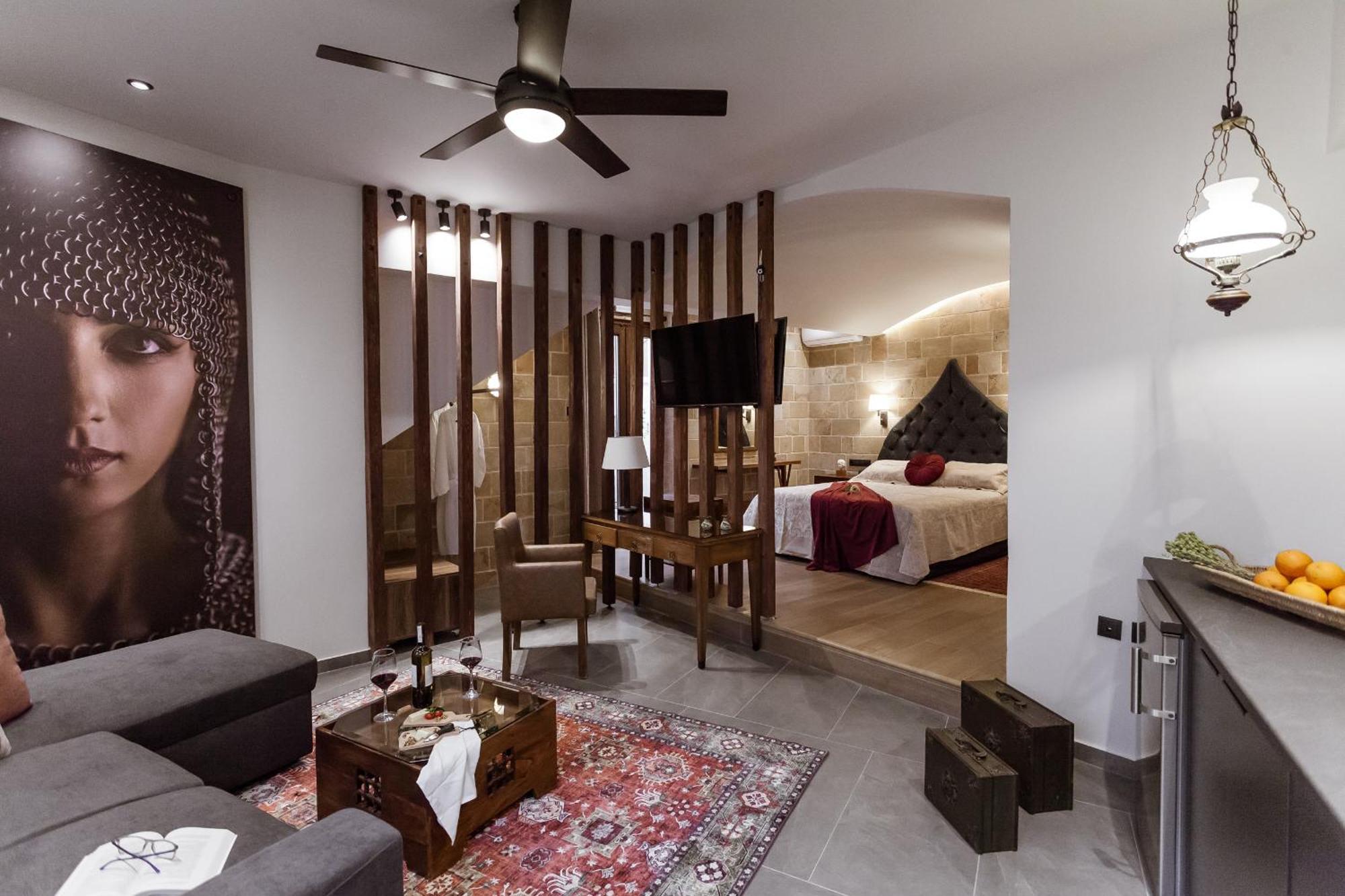 Utopia Luxury Suites - Old Town Rhodes City Buitenkant foto