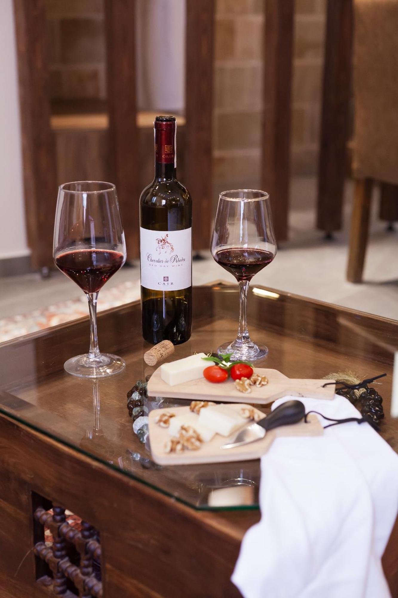 Utopia Luxury Suites - Old Town Rhodes City Buitenkant foto