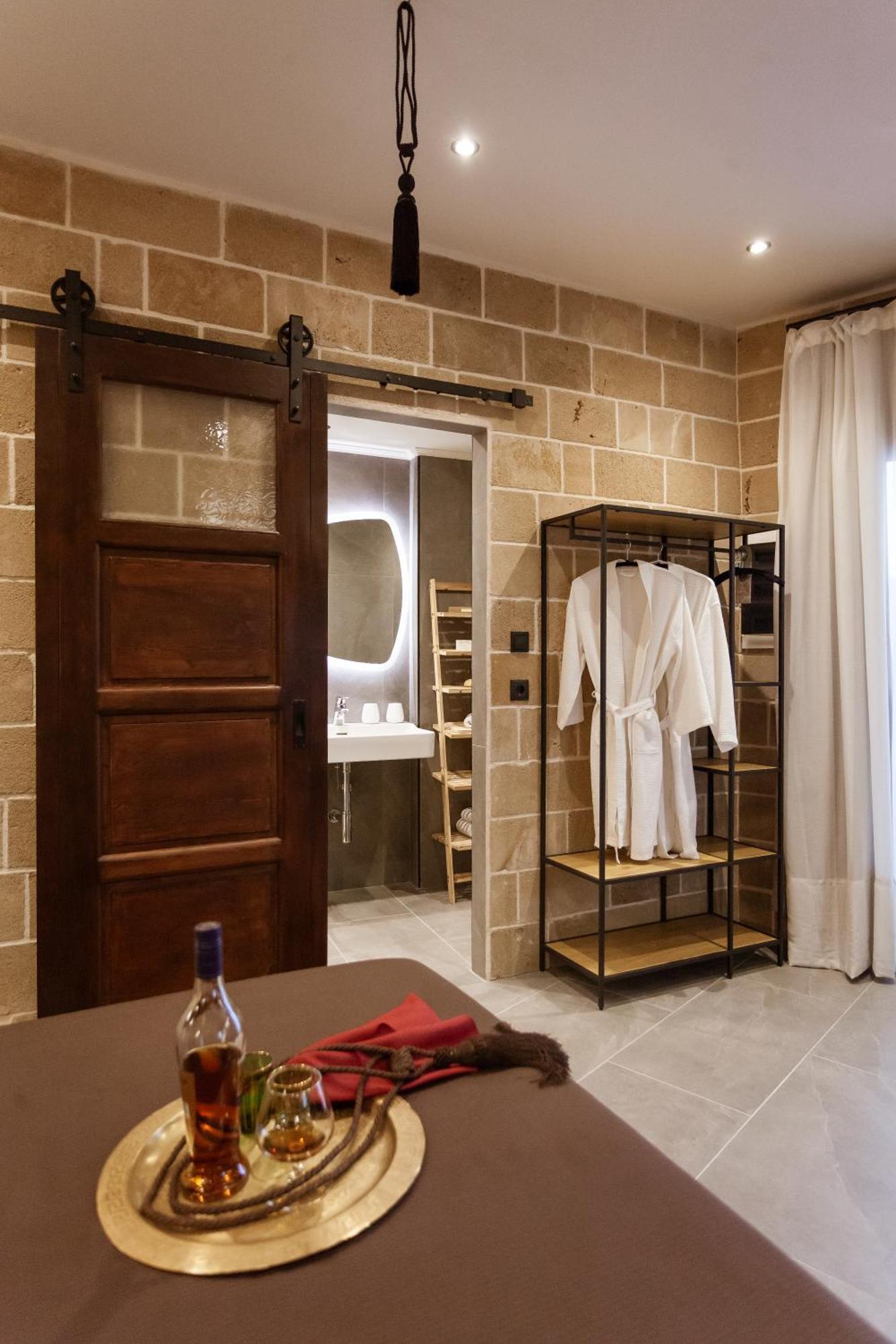 Utopia Luxury Suites - Old Town Rhodes City Buitenkant foto