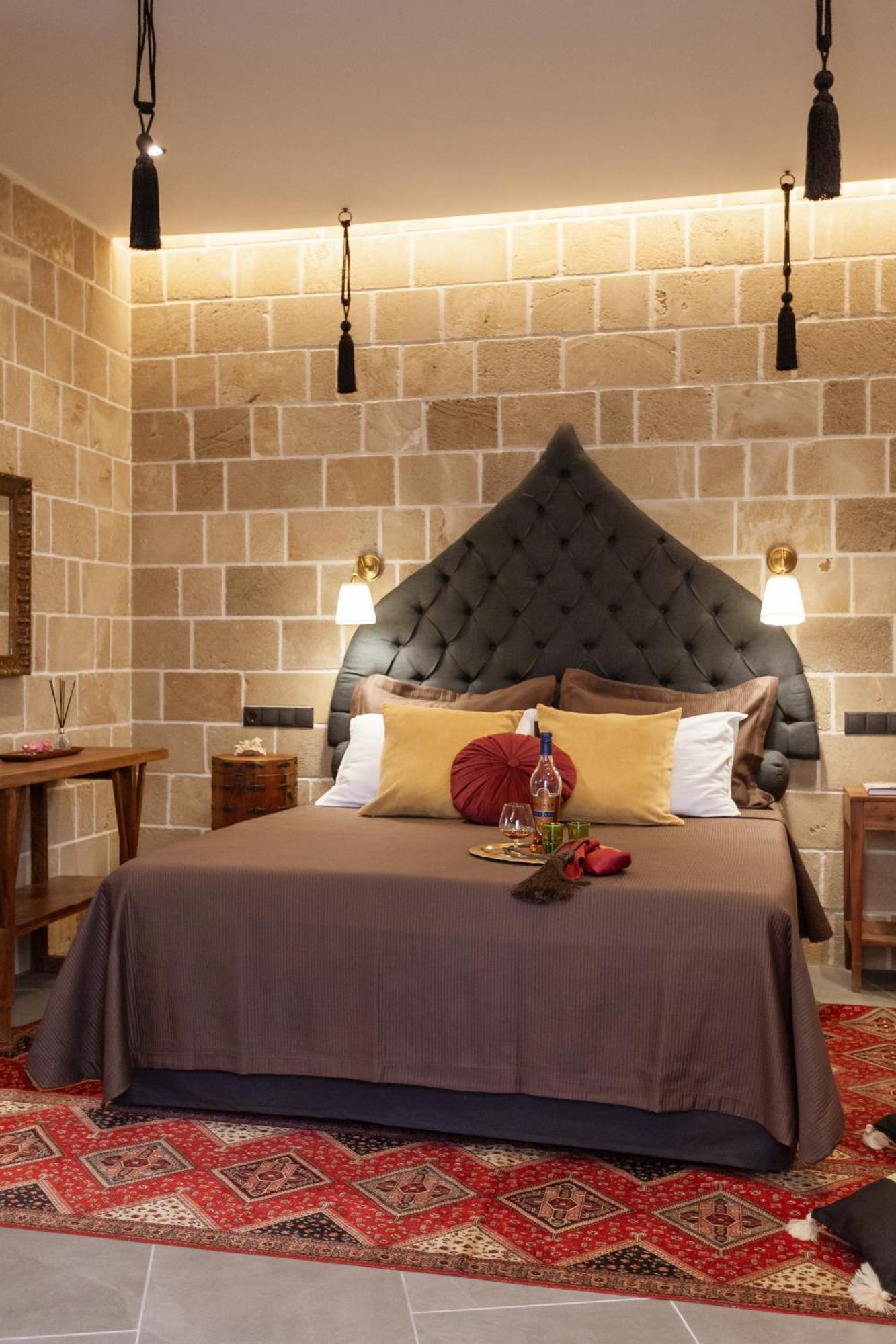 Utopia Luxury Suites - Old Town Rhodes City Buitenkant foto