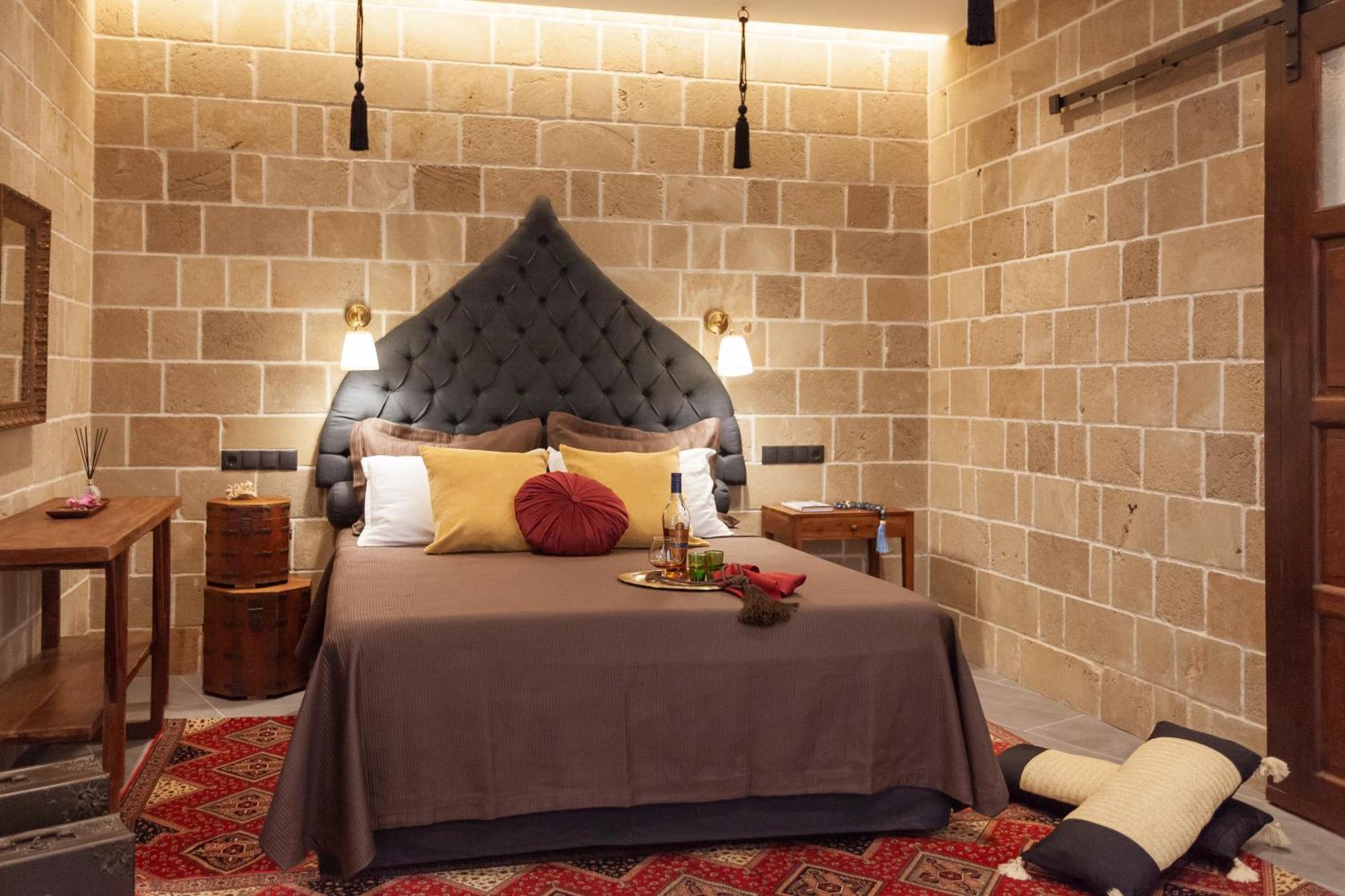 Utopia Luxury Suites - Old Town Rhodes City Buitenkant foto